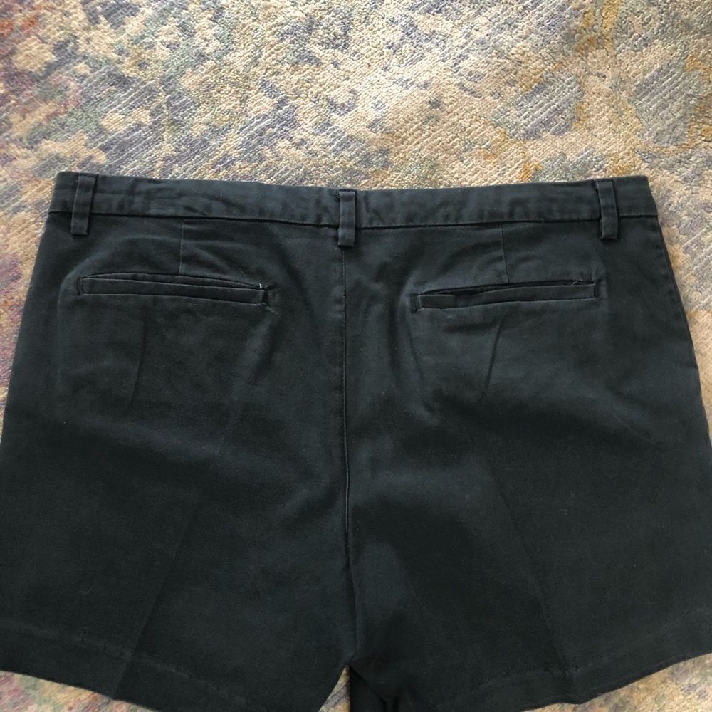 Old Navy Shorts 14 - Picture 2 of 3